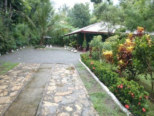 Hostal Walawa Cottage