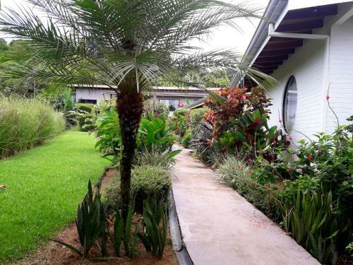 Bed & Breakfast Eden Tica Lodge