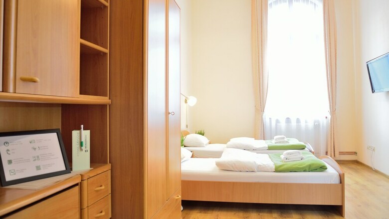 Hostal Wenderedu Business Center