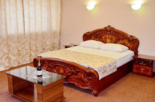 Molodezhnaya Hotel