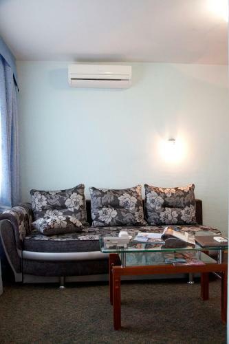 Molodezhnaya Hotel