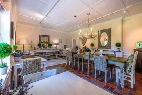 Hostal No.10 Caledon Street Guest House