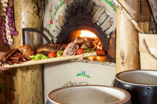 Hostal Zajazd Go??biowski