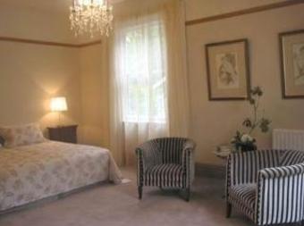 Hostal The Peppertree Luxury Accommodation