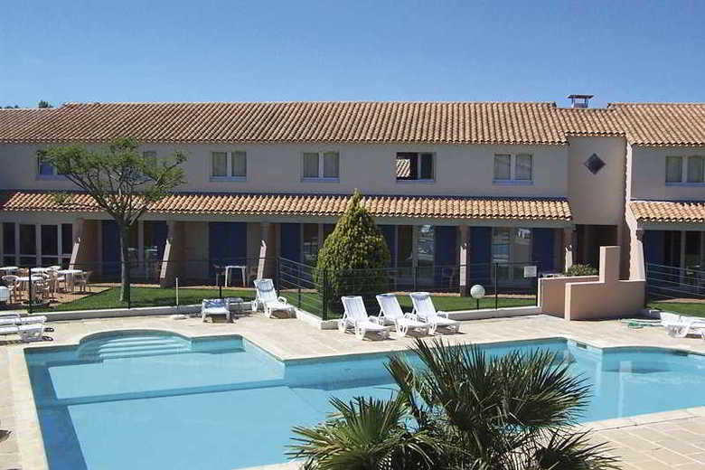 Royal Hotel