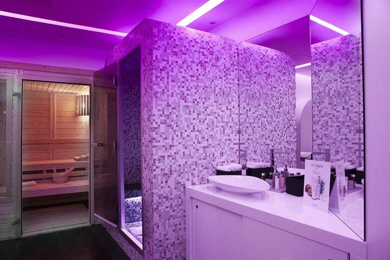 Hotel L'empire Paris