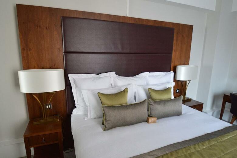 Hotel Dolphin House Serviced Apartments