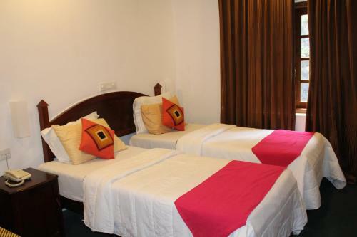 Hotel Silver Falls