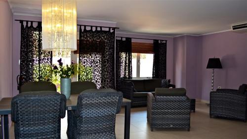 Cadushi Apartments