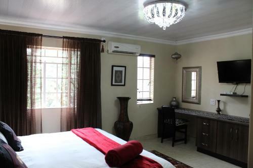 Bed & Breakfast El Gran Chaparral Guest House