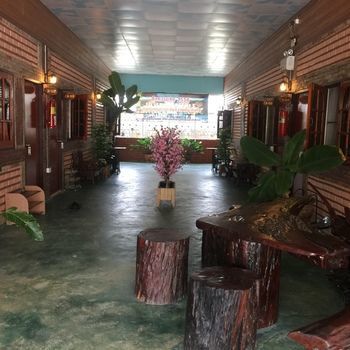 Hotel Phumthadarommanee Resort