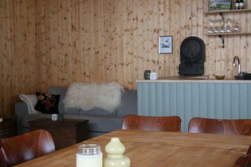 Hostal Langavatn & Klambrasel