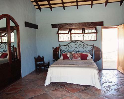 Hostal Rancho Chilamate Horse Ranch