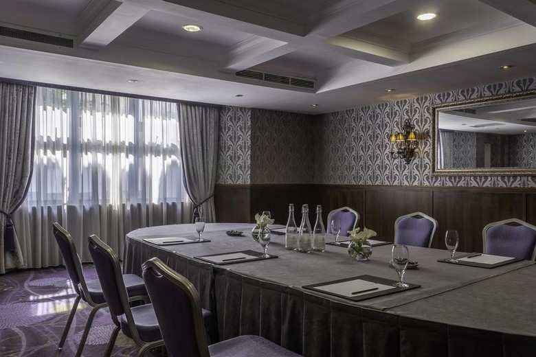 Hotel Clontarf Castle