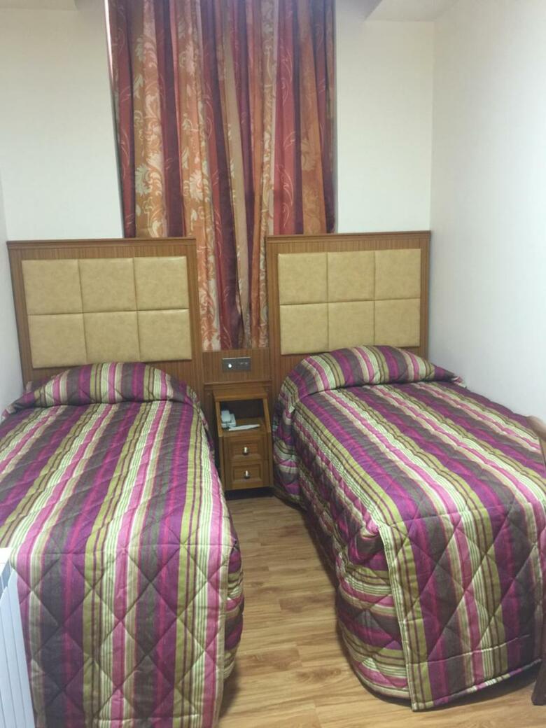 Hotel White House