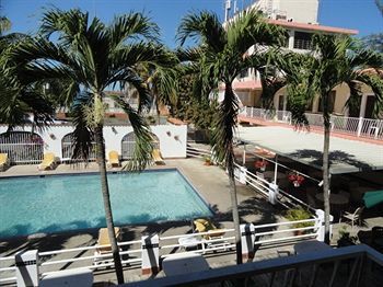 Hotel Perichis