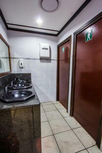 Hotel Three Cities Imvubu Lodge