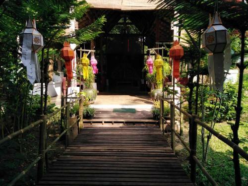 Hotel Baanrai Lanna Resort