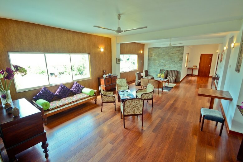Bed & Breakfast Monsoon Suites