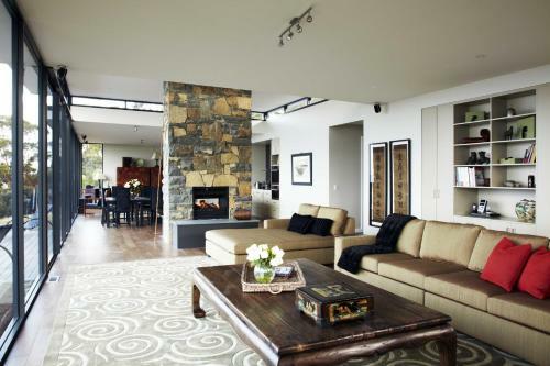 Dragonfly Lodge