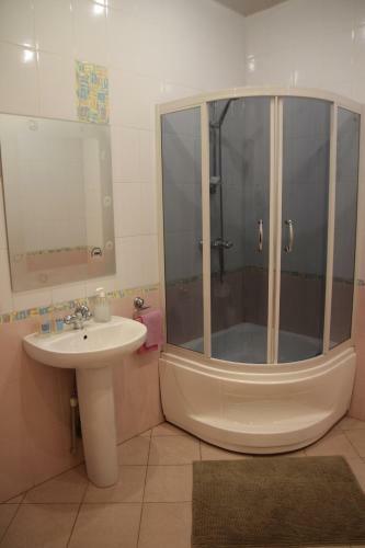 Vodoley Hotel