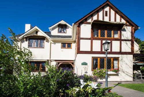 Hostal Knightsbury Guest House