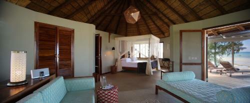 Coral Lodge 15.41