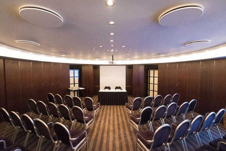 Wyndham Apollo Hotel Amsterdam