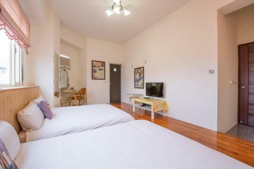 Happiness Hanada B&B