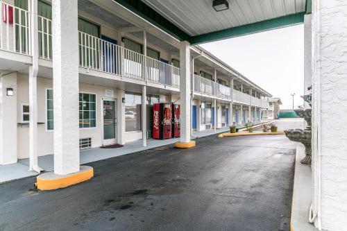 Motel 6 Somerset