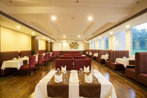 Hotel Velvet Clarks Exotica