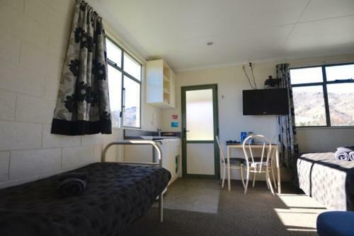 Cromwell Top 10 Holiday Park