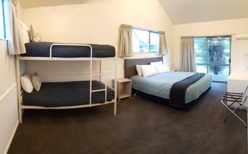 Cromwell Top 10 Holiday Park
