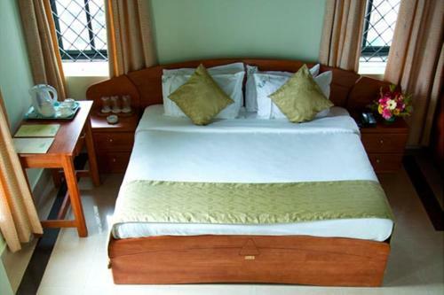 Hotel Aranya Nivas