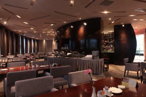Fortune Century Hotel
