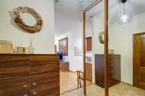 Red & White Helios City Apartment