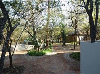 Mvuradona Safari Lodge