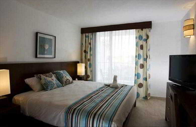 Hotel Grand Paradise Playa Dorada All Inclusive
