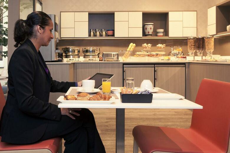 Hotel Mercure Raspail Montparnasse
