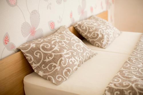 Hostal Amaro Rooms