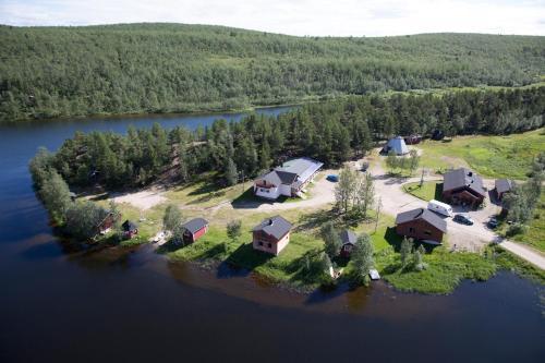 Lodge Kelotin Rantamajat