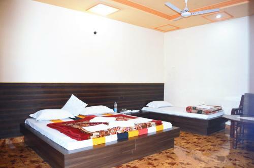 Hotel Goverdhan Tourist Complex