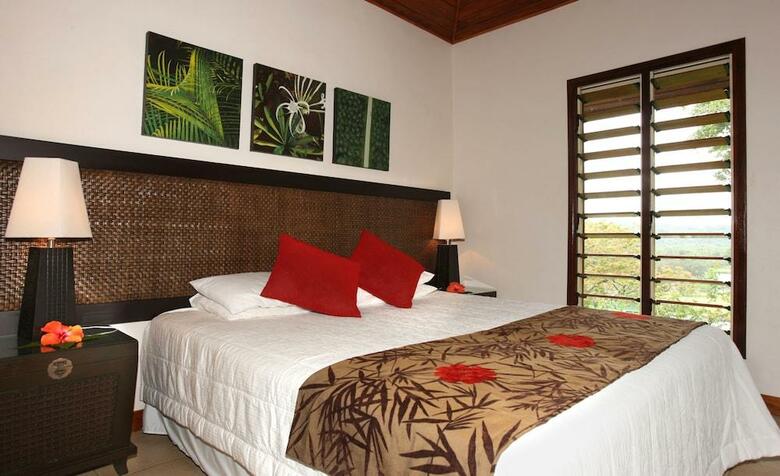 Hotel Mangoes Resort