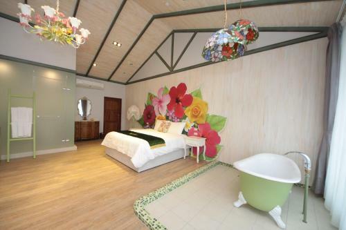 Follow Me Designed B&B