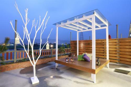Follow Me Designed B&B