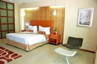 Hotel Harbourview Suites