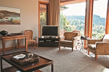 Hotel Treetops Lodge & Estate