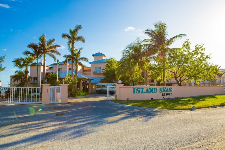 Hotel Island Seas Resort