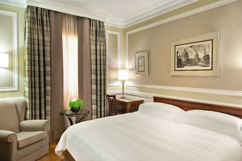 Hotel Marriott Grand Flora