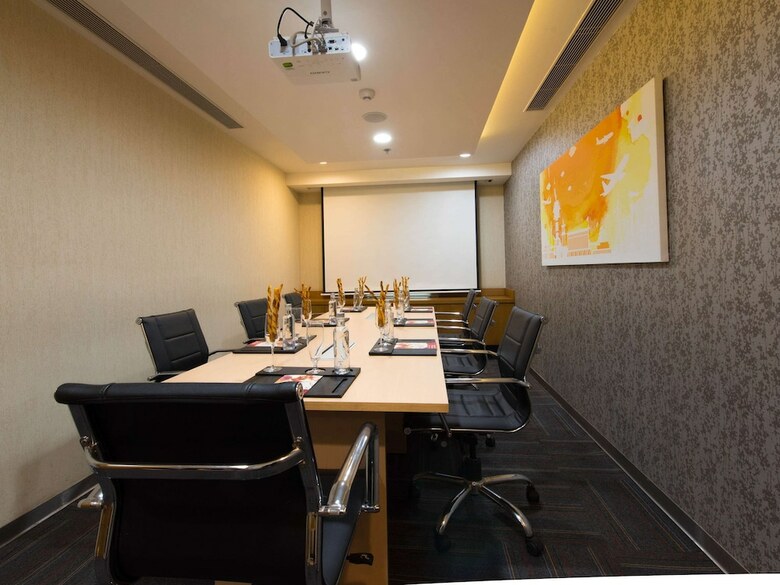 Hotel Ibis New Delhi Aerocity